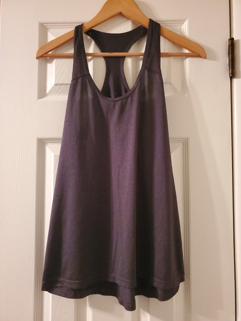 Xrsion Women's Racerback Tank Top in Dark Black Medium Preowned